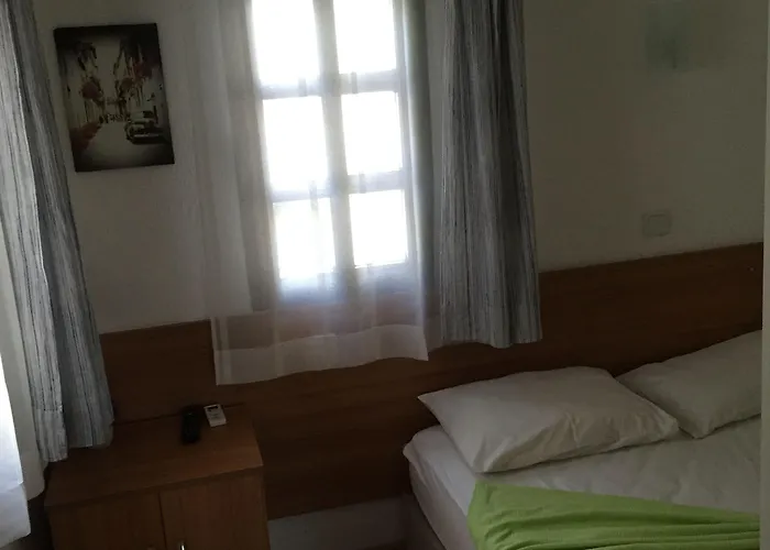 Alojamento de Acomodação e Pequeno-almoço Tay Bodrum